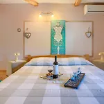 Villa Cozy Michelle With Private Pool Near Pula