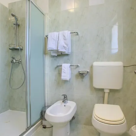 Cozy Michelle With Private Pool Near Pula Вилла *