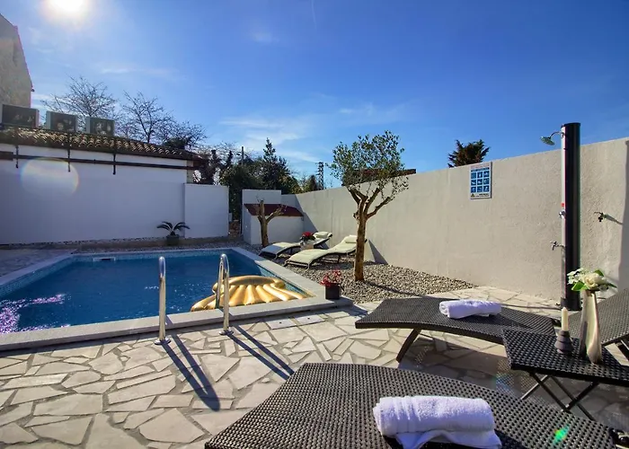 Cozy Michelle With Private Pool Near Pula * Šišan