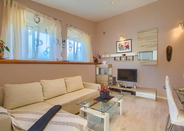 빌라 Cozy Michelle With Private Pool Near Pula Šišan