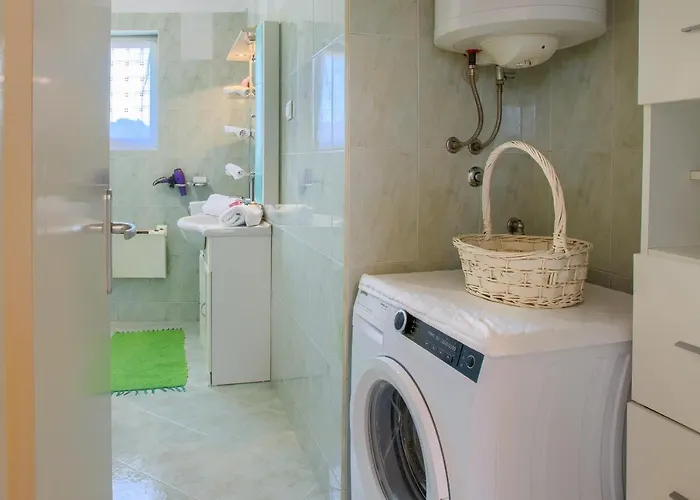 Cozy Michelle With Private Pool Near Pula 빌라 Šišan